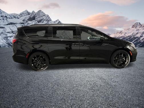 2026 Chrysler Pacifica L