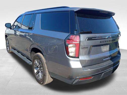 2022 Chevrolet Suburban 4WD Z71