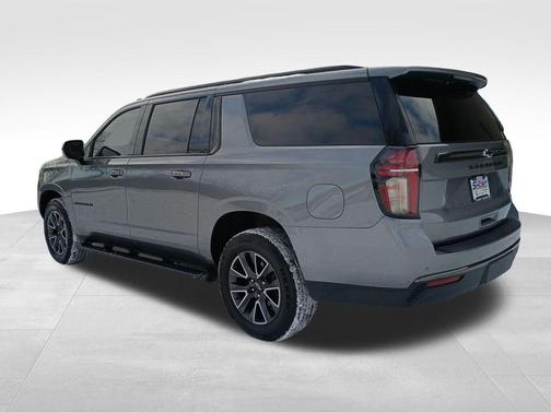 2022 Chevrolet Suburban 4WD Z71