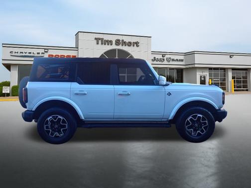 2022 Ford Bronco Outer Banks