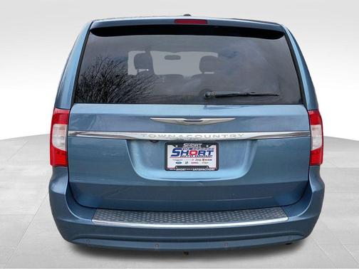 2011 Chrysler Town & Country Touring-L