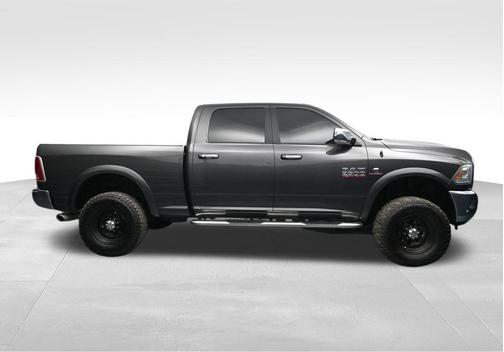 Granite Crystal Metallic Clearcoat 2018 RAM 2500 Laramie Crew Cab 4x4 6'4' Box
