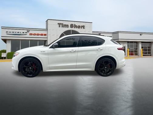 2022 Alfa Romeo Stelvio Ti