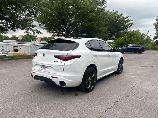 2022 Alfa Romeo Stelvio Ti