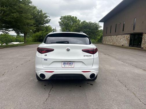 2022 Alfa Romeo Stelvio Ti