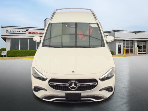 Polar White 2025 Mercedes-Benz GLA 250 4MATIC