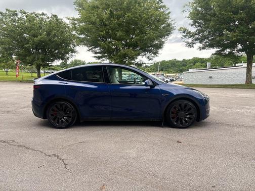 2023 Tesla Model Y Performance Dual Motor All-Wheel Drive