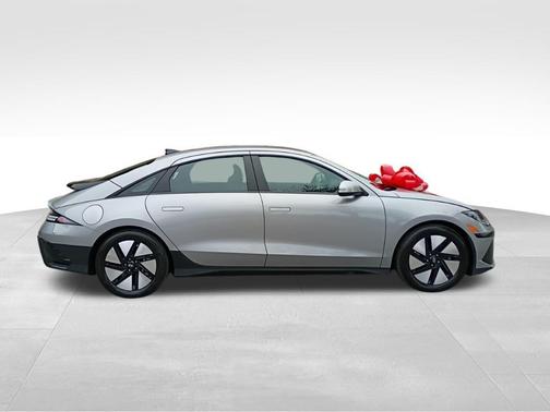 2023 Hyundai IONIQ 6 SE Standard Range