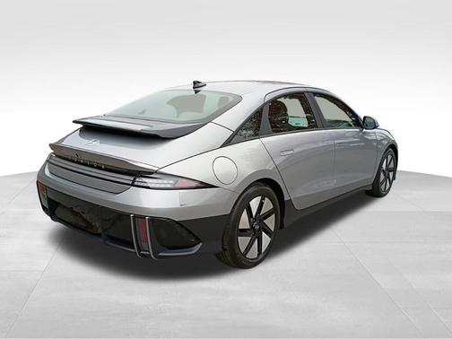 2023 Hyundai IONIQ 6 SE Standard Range