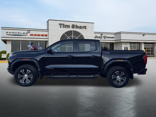 2023 GMC Canyon AT4
