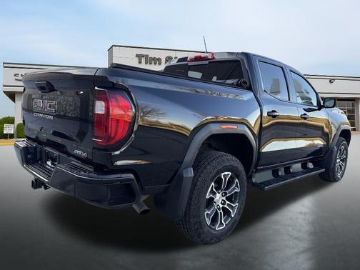 2023 GMC Canyon AT4
