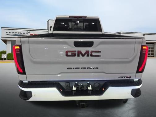 Summit White 2025 GMC Sierra 2500 AT4