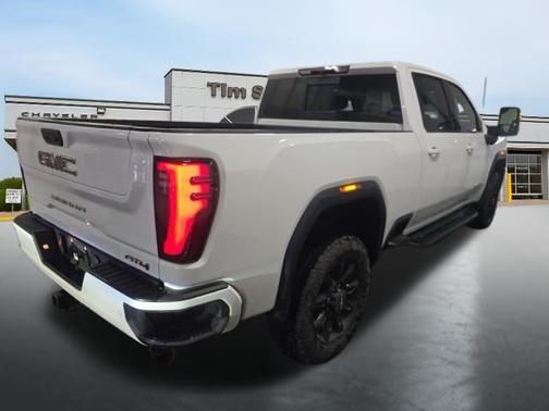 Summit White 2025 GMC Sierra 2500 AT4