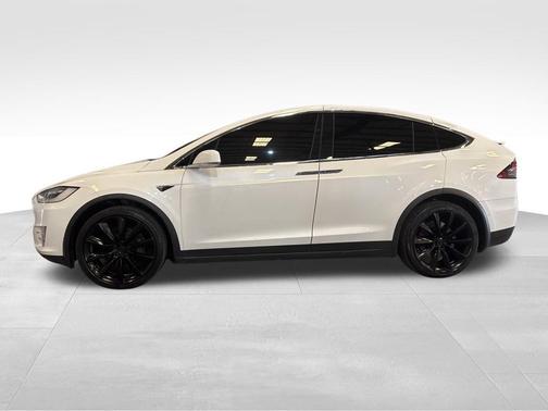 Pearl White Multi-Coat 2017 Tesla Model X 100D
