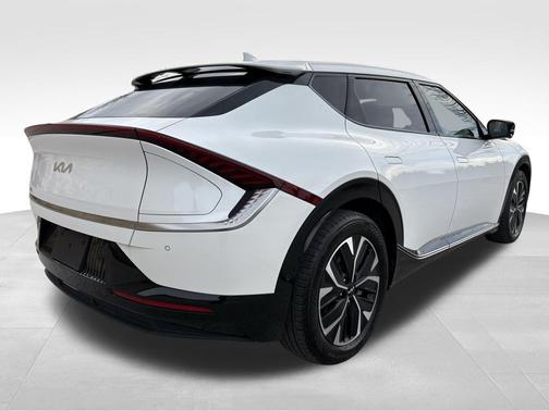 2024 Kia EV6 Wind
