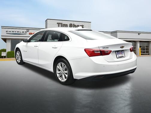 Summit White 2024 Chevrolet Malibu FWD 1LT