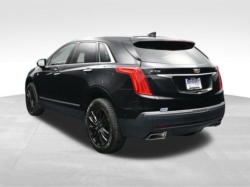 Stellar Black Metallic 2018 Cadillac XT5 Premium Luxury
