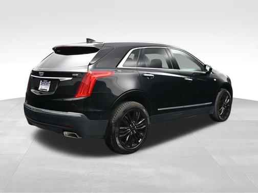 Stellar Black Metallic 2018 Cadillac XT5 Premium Luxury