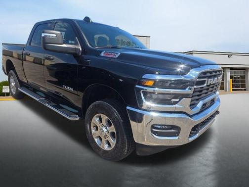 Diamond Black 2026 RAM 2500 Big Horn Crew Cab 4x4 6'4' Box
