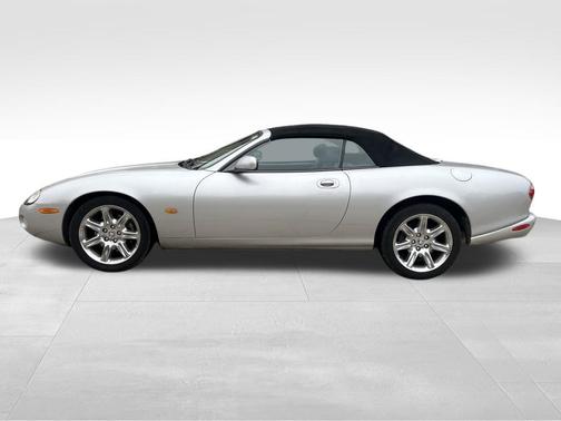 2004 Jaguar XK8