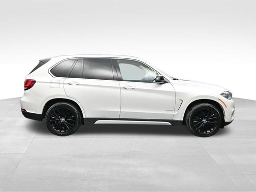 White Metallic 2016 BMW X5 xDrive35i