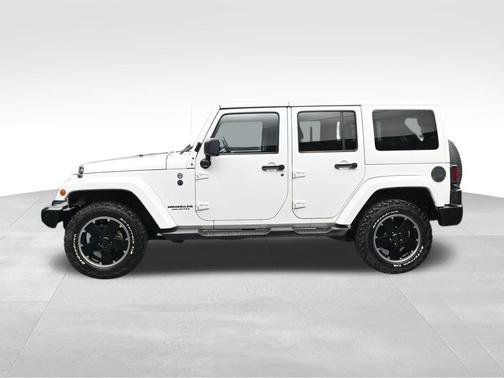 Bright White Clearcoat 2012 Jeep Wrangler Unlimited Altitude