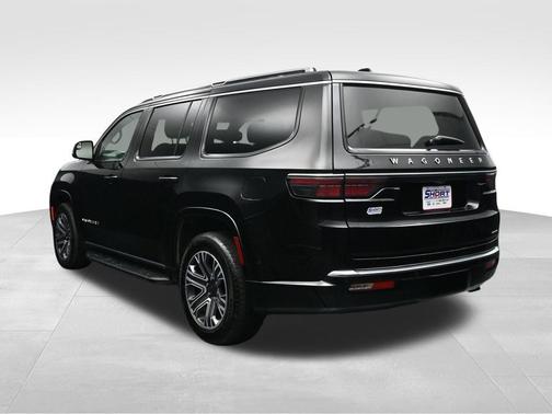 Diamond Black Crystal Pearlcoat 2024 Jeep Wagoneer Series II 4x4