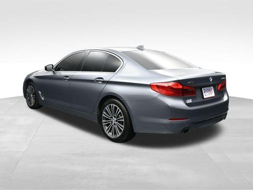 Bluestone Metallic 2019 BMW 530 xDrive