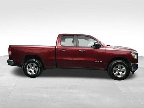 Delmonico Red Pearlcoat 2020 RAM 1500 Big Horn/Lone Star