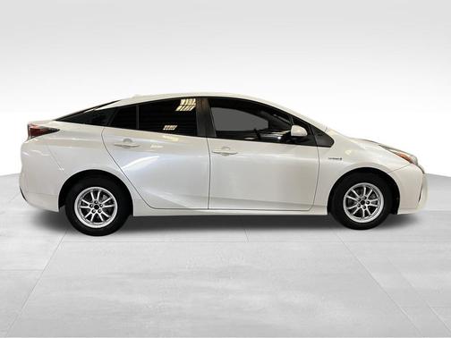 2016 Toyota Prius Two