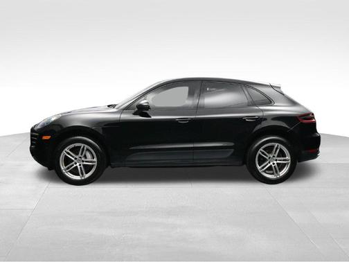 Volcano Grey Metallic 2018 Porsche Macan Macan