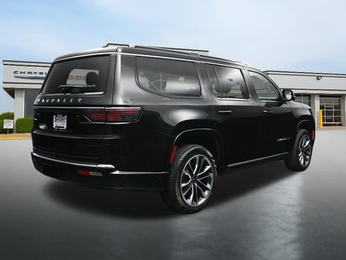 Diamond Black 2025 Jeep Wagoneer Series III 4x4