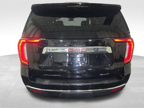 Onyx Black 2023 GMC Yukon SLT