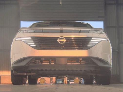 Champagne Silver Metallic 2026 Nissan Murano SL