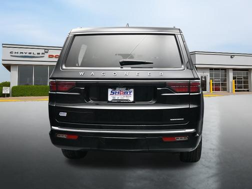 Diamond Black Crystal Pearlcoat 2024 Jeep Wagoneer Series II 4x4