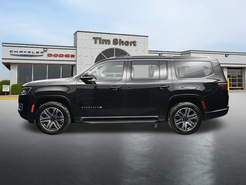 Diamond Black Crystal Pearlcoat 2024 Jeep Wagoneer Series II 4x4