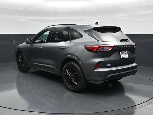Carbonized Gray Metallic 2023 Ford Escape ST-Line Elite