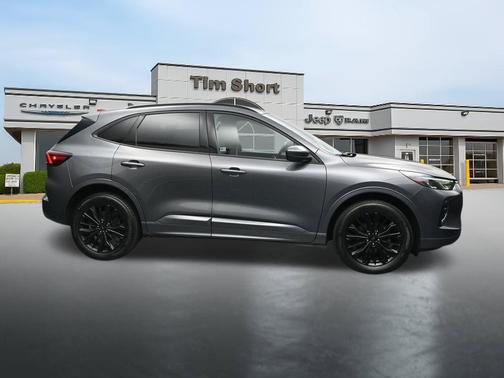 Carbonized Gray Metallic 2023 Ford Escape ST-Line Elite