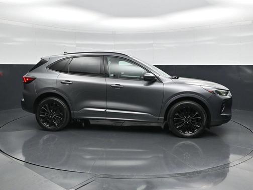 Carbonized Gray Metallic 2023 Ford Escape ST-Line Elite