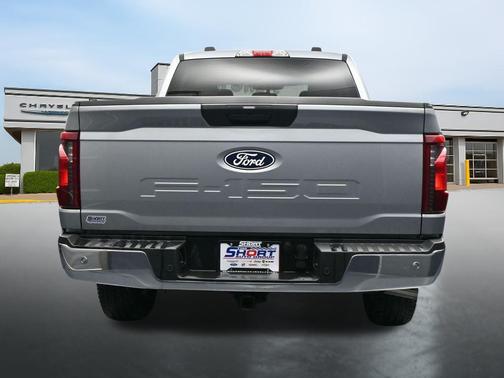 Iconic Silver Metallic 2025 Ford F-150 XLT