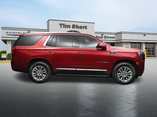 Cayenne Red Tintcoat 2022 GMC Yukon SLT