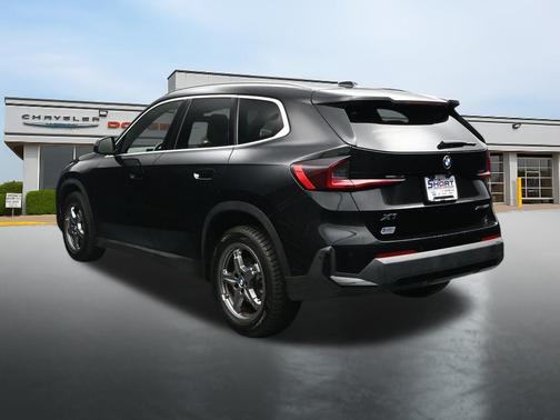 Black Sapphire Metallic 2023 BMW X1 xDrive28i