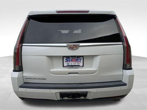 2018 Cadillac Escalade Luxury