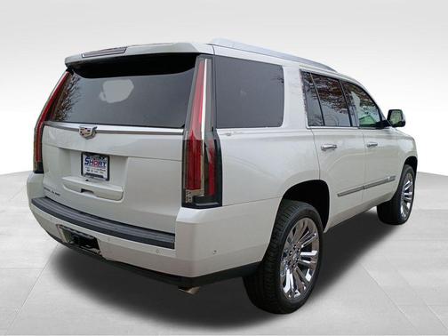 2018 Cadillac Escalade Luxury