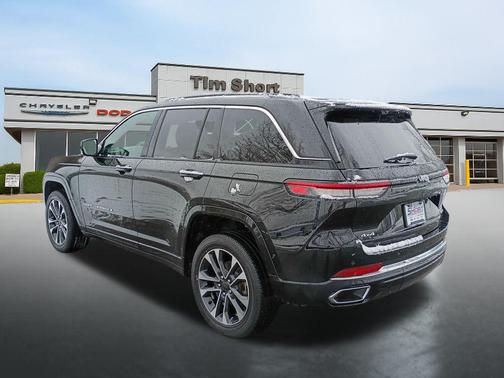 2022 Jeep Grand Cherokee Overland
