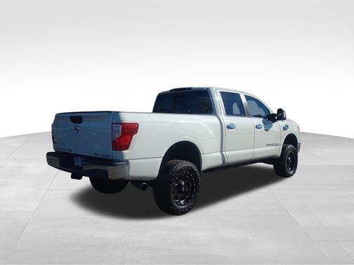 2018 Nissan Titan XD SV
