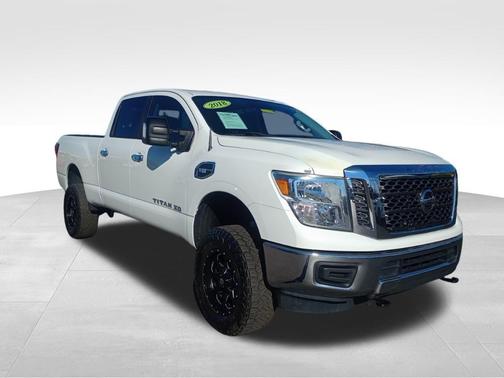 2018 Nissan Titan XD SV