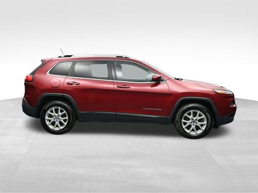 Deep Cherry Red Crystal Pearlcoat 2014 Jeep Cherokee Latitude