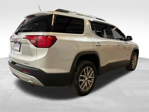 Quicksilver Metallic 2018 GMC Acadia SLE-2