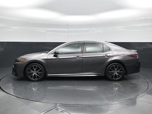 Predawn Gray Mica 2023 Toyota Camry SE